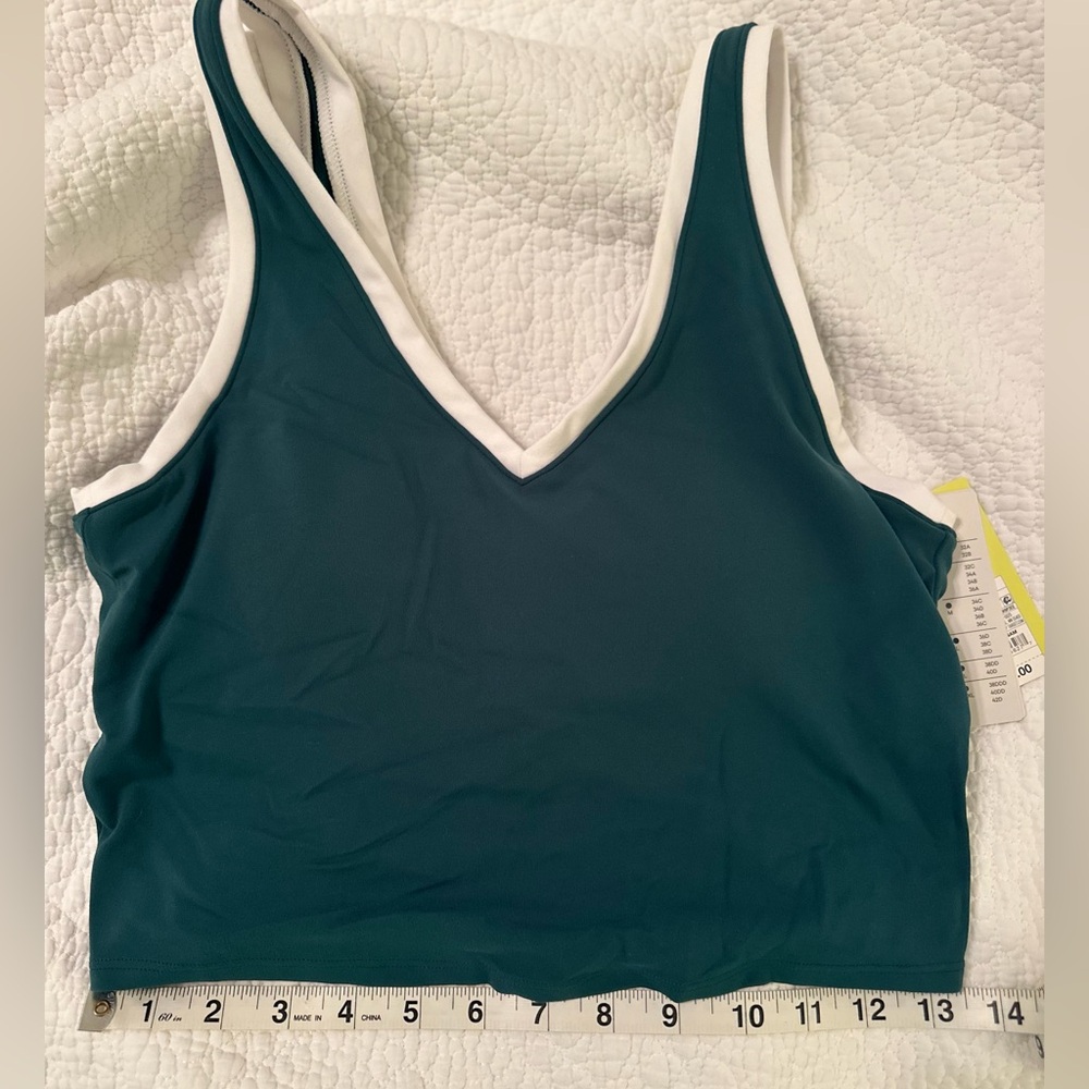 All in Motion Women’s Light Support V neck Cropped Sports Bra   Dark Green.   M - Picture 2 of 7